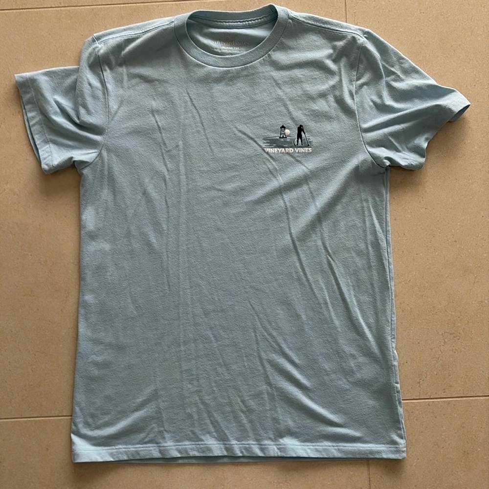 Vineyard Vines Men's Light Blue Graphic T-Shirt size small.